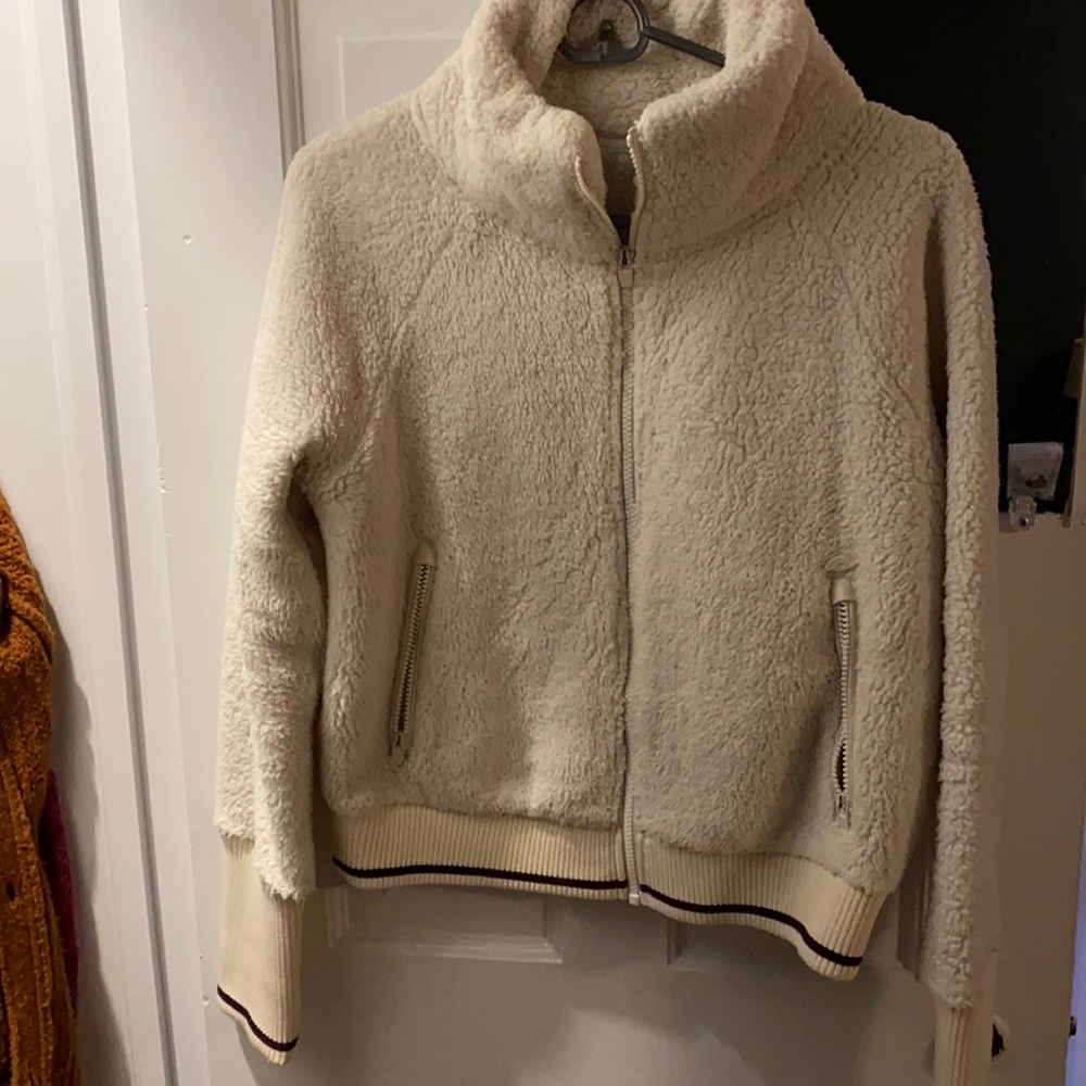 Athleta cream Sherpa